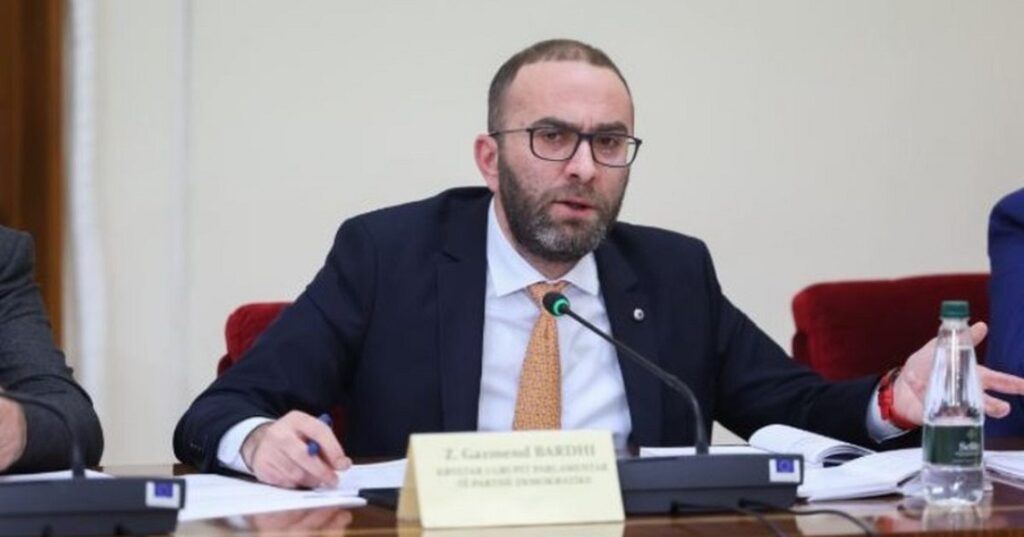 Rama kritikoi gjyqtarin Balliu, reagon Bardhi: Ata zbatojnë rregullat që miraton qeveria e Kuvendi