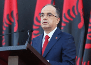 Situata kritike me zjarret, Begaj: Banorët të kontribuojnë krah për krah me zjarrfikësit