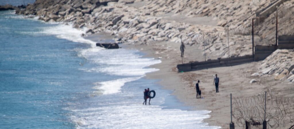 Me not nga Maroku drejt Ceuta, autoritetet në alarm për sistemet e pritjes së emigrantëve