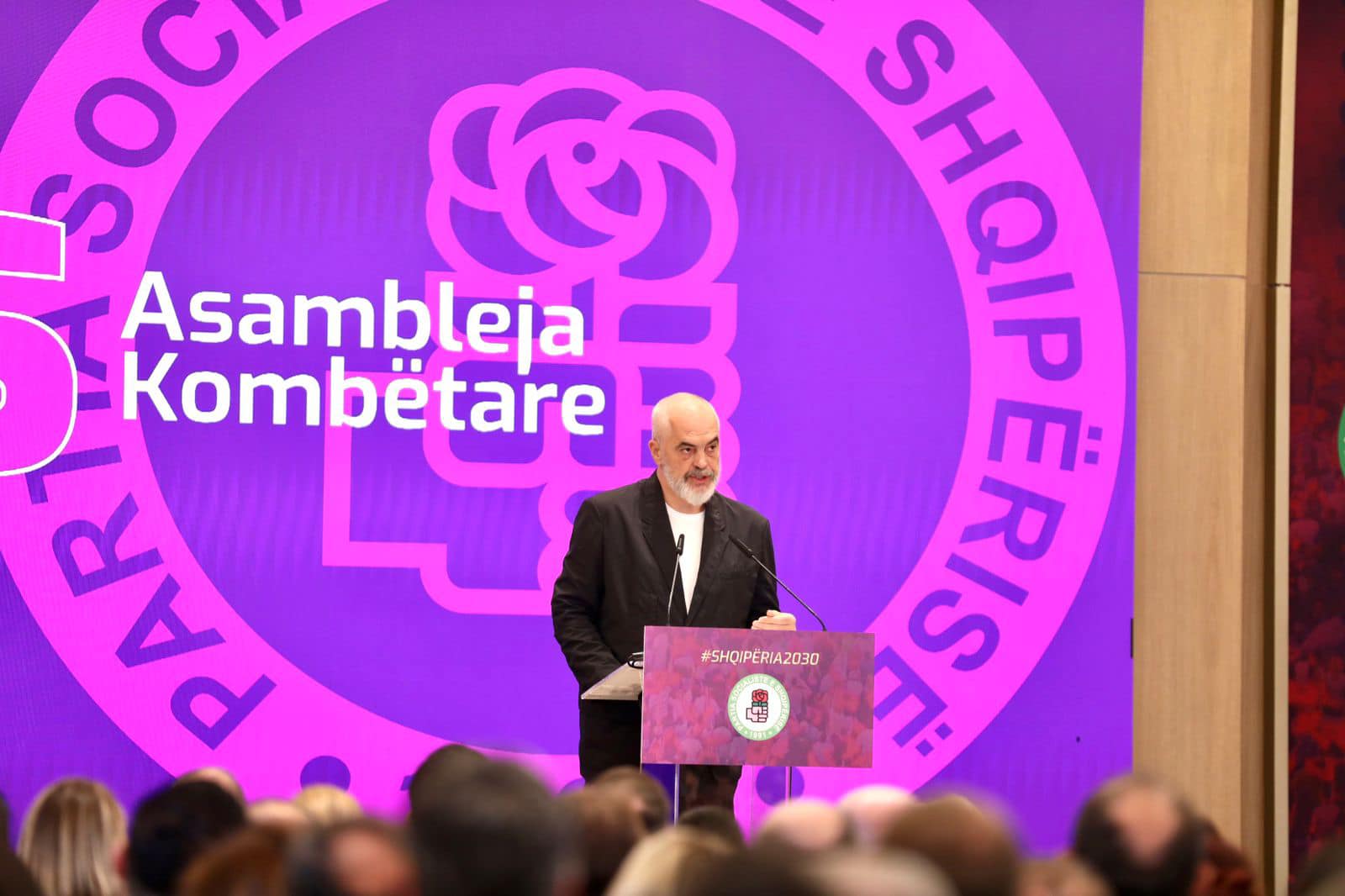 Asambleja ende pa një datë, Rama mban në ankth socialistët për qeverinë e re