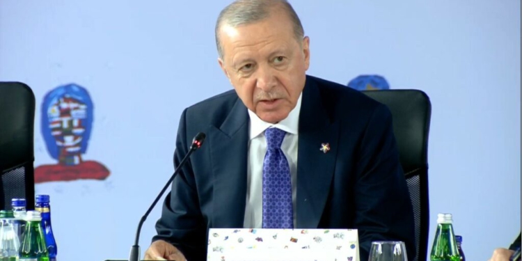Nuk ndalet Erdogan, arrestohet një tjetër kryebashkiak opozitar në Turqi