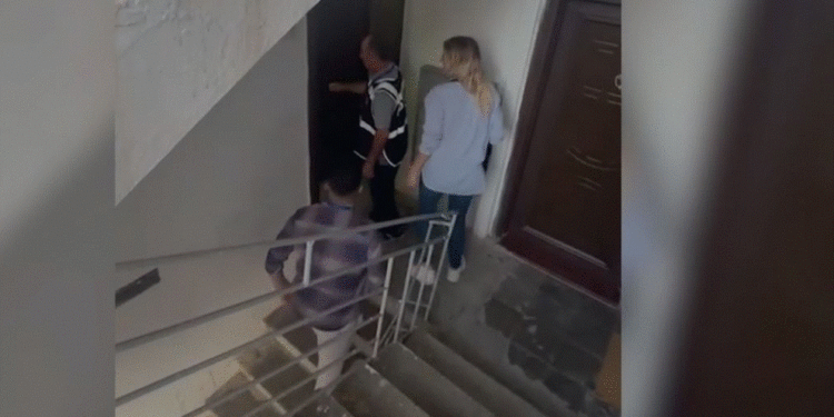 Apartamentin me qira e kishin kthyer në “fole” prostitucioni, arrestohen në Elbasan dy shtetase nga Kazakistani