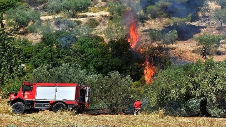 Greqia e shkrumbuar pas zjarreve masive! Dëme të shumta në shtëpi, biznese dhe automjete