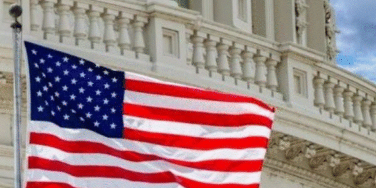 Vizat amerikane, DASH verifikon 55 milionë persona në botë për shkelje që çojnë në deportim