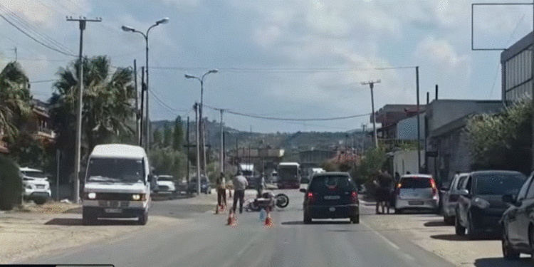 I veshur me rroba të errëta, me kaskë dhe doreza/ Kamerat e sigurisë zbardhin detaje nga ekzekutimi i shqiptarit në Athinë