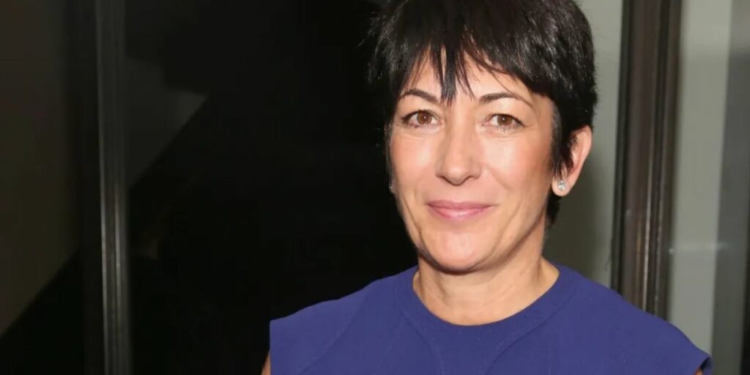 Pa “listë klientësh”, Gjykata mban sekrete dosjet e jurisë për Ghislaine Maxwell
