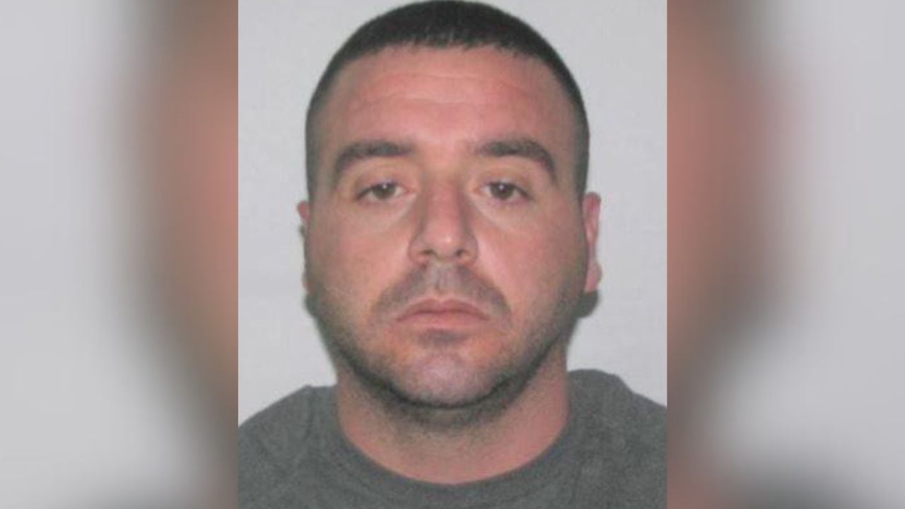 Në kërkim prej muajsh për vrasjen e Bejtjes, kush e strehonte Flodian Plakun?! Policia shoqëron shtatë persona