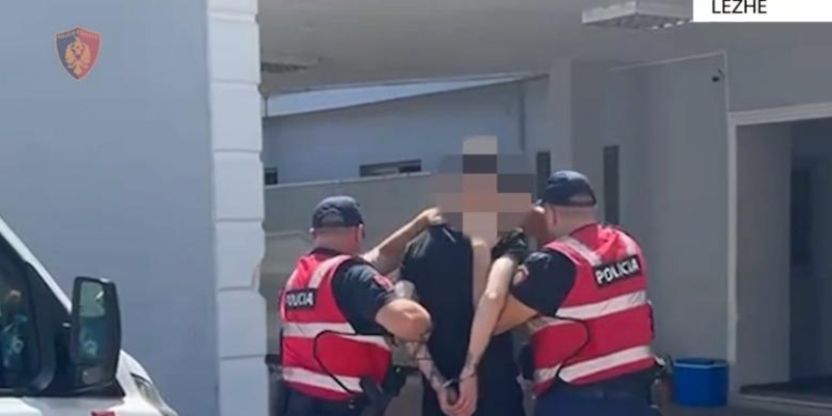 Trafik armësh e municionesh nga Shqipëria në Itali, arrestohet në Lezhë kreu i organizatës kriminale!