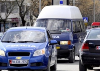 Largohet nga banesa e mitura në Pogradec, babi kërkon ndihmë në polici: Më gjeni vajzën