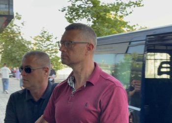 “Popoviç e pranoi fajësinë nën presion”, Serbia: Vendimi nuk u morr me vullnetin e tij të lirë