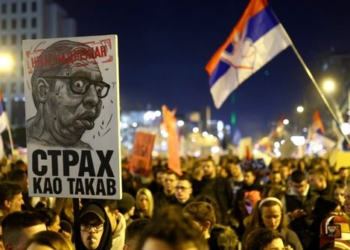 Vuçiç i ftoi për debat televiziv, përfaqësuesit e protestuesve: Vizionet tona vetëm kur të shpallë zgjedhje të parakohshme