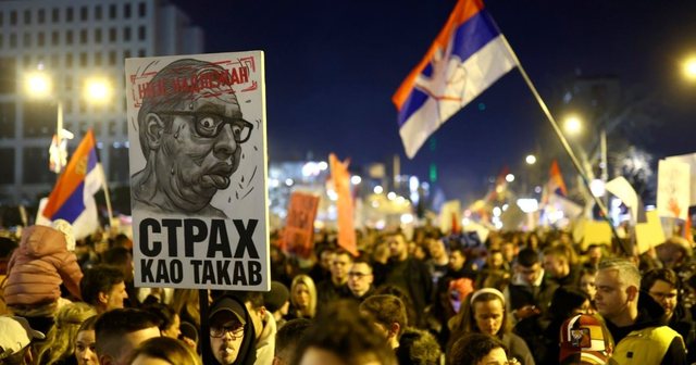 Vuçiç i ftoi për debat televiziv, përfaqësuesit e protestuesve: Vizionet tona vetëm kur të shpallë zgjedhje të parakohshme