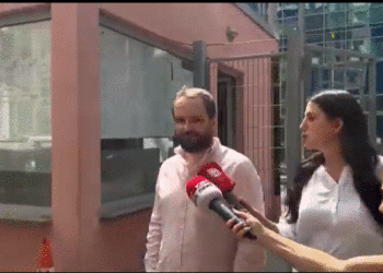 Mbi 5 orë në SPAK, del nga Prokuroria e Posaçme Arbër Veliaj: Erdha vullnetarisht të sqaroj pozicionin tim!