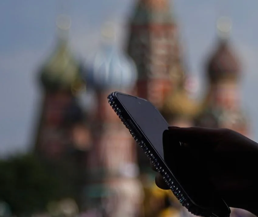 Rusia bllokon WhatsApp dhe Telegram, i akuzon platformat se nuk bashkëpunojnë me ligjin
