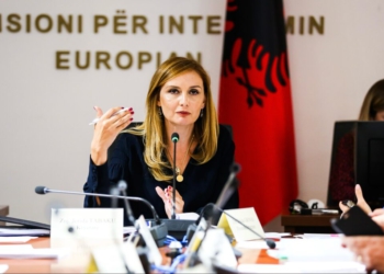 Tabaku sulmon Ramën: Bëri “show me powerpoint” për mbetjet, me zgjidhjen që dha PD para 12 vitesh