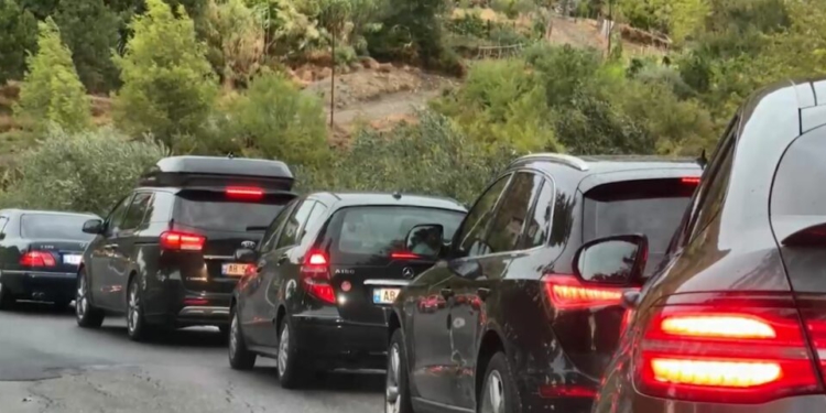Reshjet e shiut sjellin trafik të renduar në aksin Shkodër – Lezhë