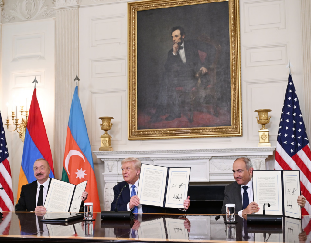 Analiza/ Marrëveshja amerikane ndryshon ekuilibrat në Kaukaz, Irani e Rusia mund të jenë humbëset
