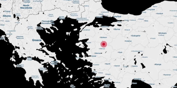 Tërmeti 6.1 i shkallës Rihter ‘shkund’ Turqinë Perëndimore, disa persona bllokohen nën rrënojat e shtëpive që u shembën