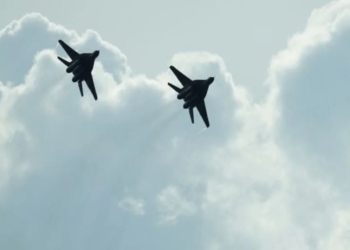 Vijojnë sulmet ruse pranë kufirit polak në Ukrainë, Varshava alarmohet dhe ngre avionët ushtarakë