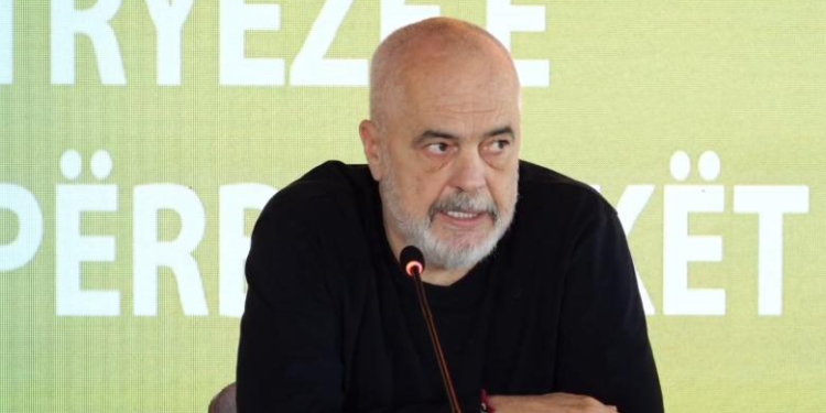 Rama, i pakënaqur me sezonin turistik: Investuesit duhet të bëjnë plan biznesi se pas 3 vitesh do të qajnë