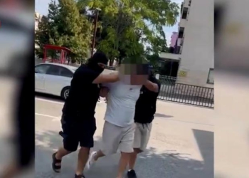 I dënuar në Itali me 5 vite burg për trafik droge, arrestohet në Tiranë 43-vjeçari me dy emra (VIDEO)
