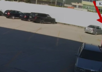 Vodhi një shumë parash në një automjet të parkuar, arrestohet menjëherë pas krimit