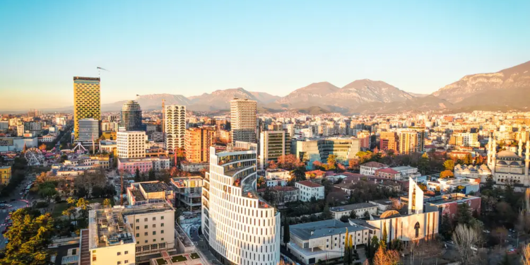 Business Insider: Amerikanët zgjedhin Shqipërinë për të jetuar