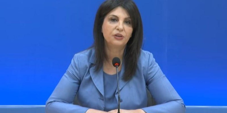 Pse mungoi Jozefina Topalli në seancën e betimit në Parlament? Zbulohet arsyeja