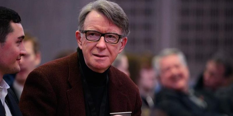 “Ia vlente rreziku”, polemikat për ambasadorin e shkarkuar britanik në SHBA mbi lidhjet e tij me Epstein-in