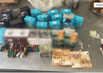 Me 1 mijë fishekë gjahu dhe 20 mijë euro të padeklaruara, arrestohet 55-vjeçari në Durrës