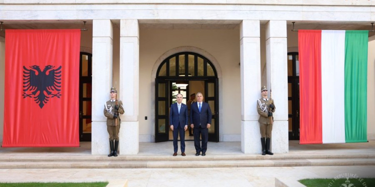 Begaj pritet nga kryeministri i Hungarisë, Viktor Orban. Zbardhen detaje nga takimi