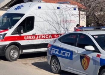 E rëndë në Tiranë, 40-vjeçarja bie aksidentalisht nga ballkoni dhe humb jetën