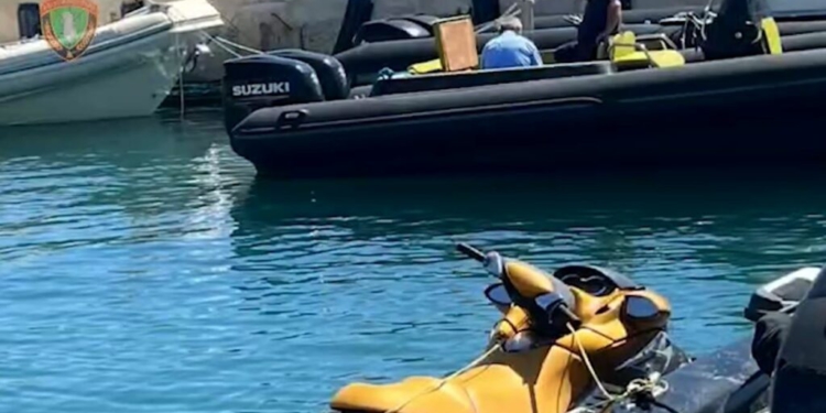Rrezikuan jetën e pushuesve, bllokohen 15 mjete lundruese në jug të vendit
