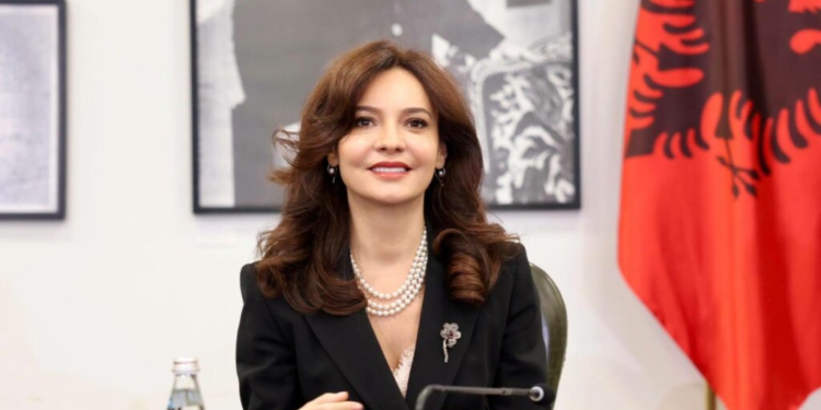 DETAJE / Spiropali telefonatë me homologun e Estonisë, diskutojnë mbi kërcënimet ruse