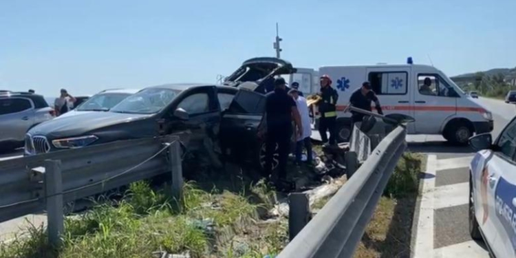Shkaktuan aksidentin me 1 viktimë në Fier, arrestohen dy shoferët! 30-vjeçarja ende në spital