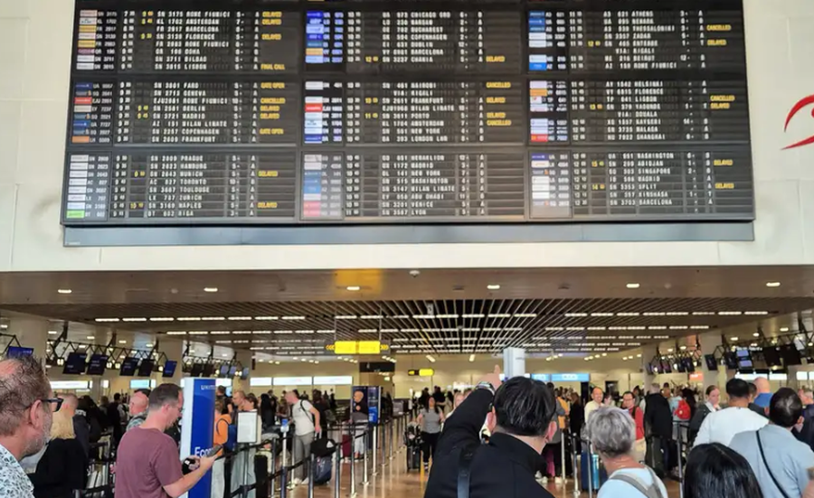 Sulmet kibernetike në aeroportet europiane, çfarë duhet të dini për rastet e deritanishme