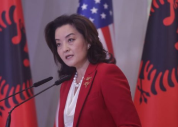 Yuri Kim, ish-ambasadorja e SHBA në Tiranë përmbyll karrierën e saj diplomatike