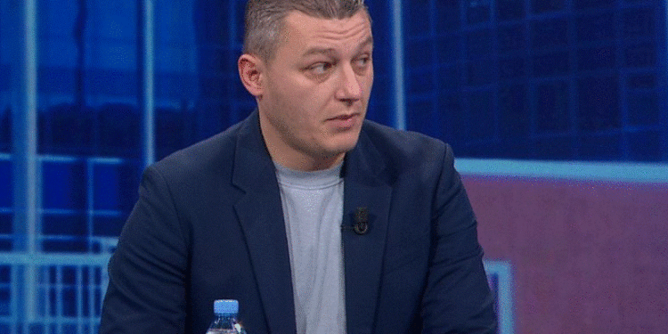 Nuk votoi për shkarkimin e Veliajt, Këshilltari i PS: Dola për nevoja personale, kur u ktheva kishte përfunduar