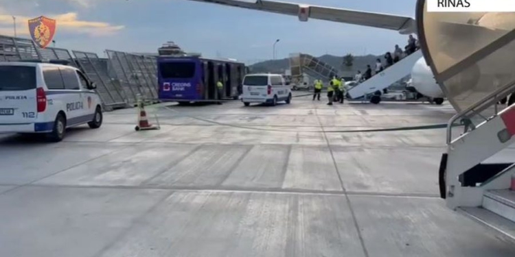 Tentoi të vriste një shtetas në Velipojë/ Ekstradohet nga Italia 26 vjeçari (EMRI)