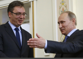 “Disa nuk të duan lider të Serbisë”, Vuçiç foli në rusisht me Putin për Kosovën: BE ka rënë!