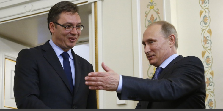 “Disa nuk të duan lider të Serbisë”, Vuçiç foli në rusisht me Putin për Kosovën: BE ka rënë!