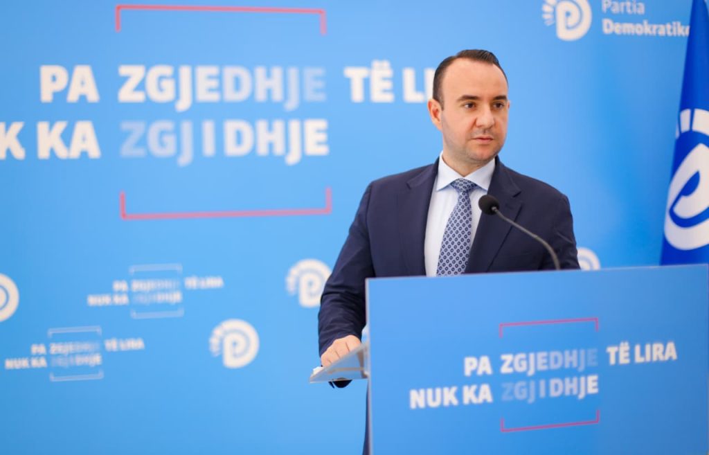 “E kishe me vete orën 400 mijë euroshe në Aruba?”, PD ka 7 pyetje për Ramën