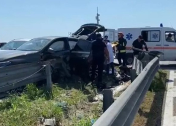 Aksidenti me vdekje dje në Vorë, policia arreston dy drejtues mjetesh të përfshirë në ngjarje