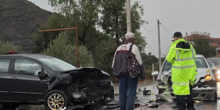 Detaje të reja nga aksidenti me pesë të plagosur në aksin Elbasan-Cërrik, dy prej tyre fëmijë të mitur