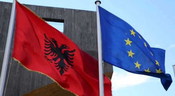 Rama nesër në Bruksel, në Konferencën e 6 Ndërqeveritare me BE. Shqipëria hap 4 grupkapitujt e radhës. Zbardhet axhenda