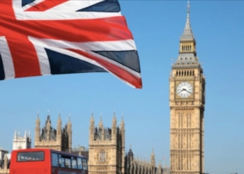 Emigracioni ilegal/ Britania e Madhe pritet të aplikojë letërnjoftimet digjitale, preken edhe shqiptarët
