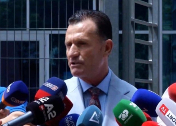 Lejoi Metën të japë intervistë nga burgu/ Drejtoria e Burgjeve kërkon masë disiplinore për avokatin Cakrani