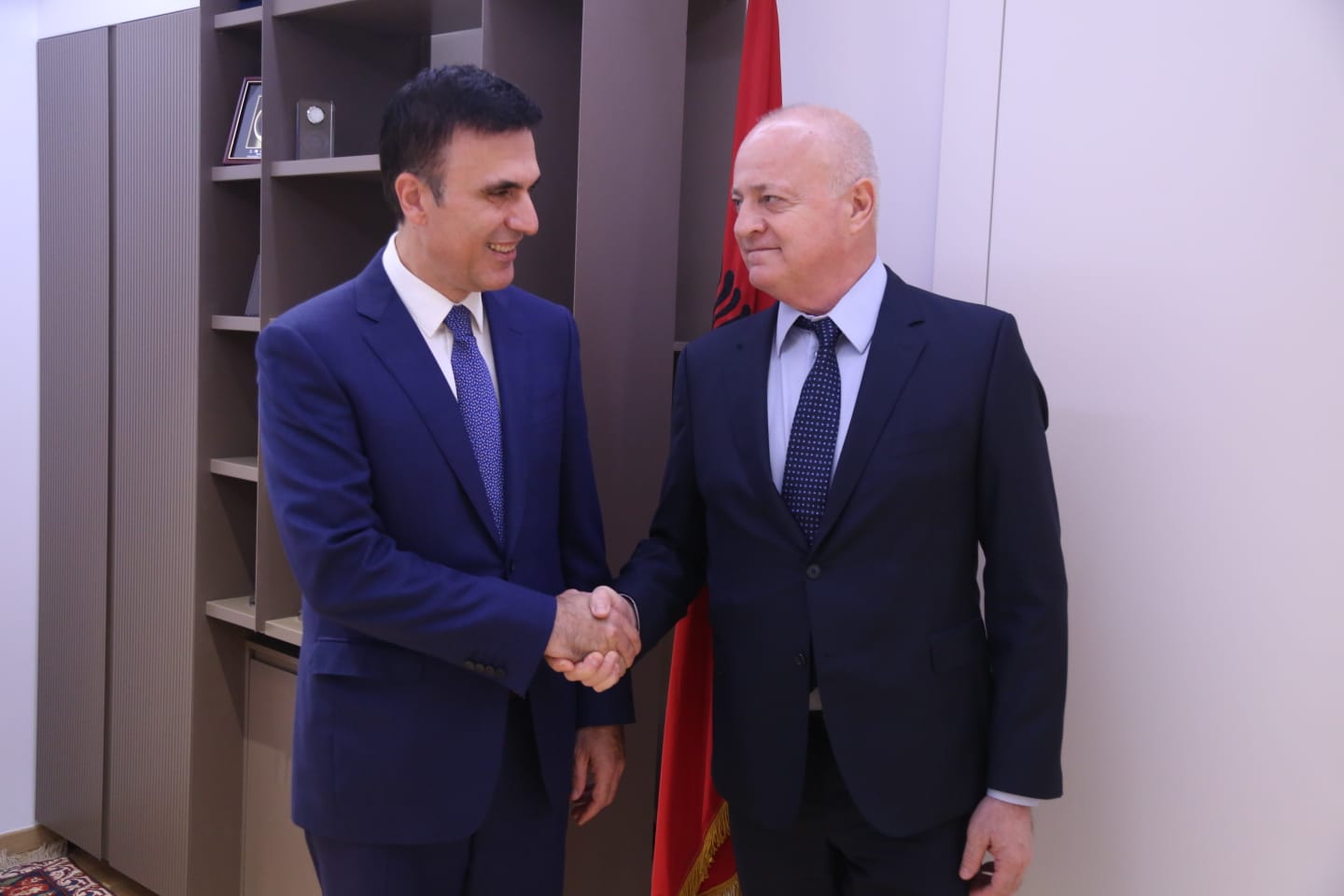 Lufta kundër veprimtarive kriminale/ Çela takohet me drejtuesin e Prokurorisë për Krimin e Organizuar të Serbisë