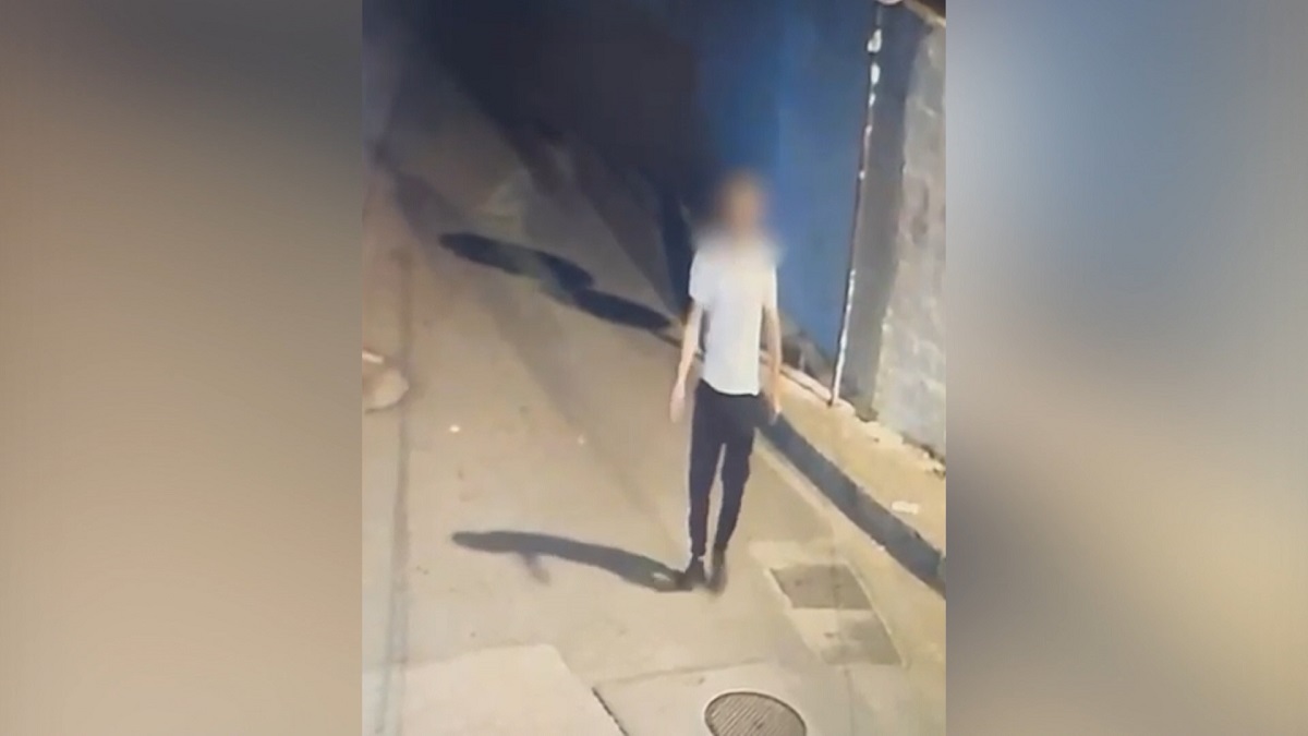VIDEO / Zuri vendin e parkimit të motrës, 34-vjeçari djeg makinën
