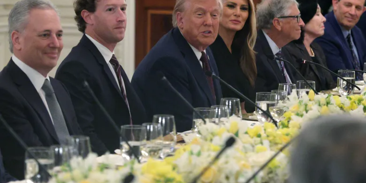 Çfarë ndodhi në darkën e Trump-it me bosët e teknologjisë